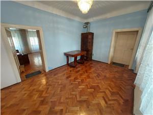 Apartament de vanzare in Sibiu - Ultracentral - la casa cu curte