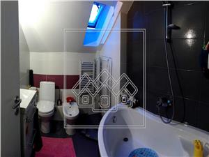 3-Zimmer-Wohnung zu verkaufen in Sibiu, Dachgeschoss-Typ