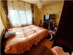 Apartament de vanzare in Alba Iulia - 3 camere - balcon si boxa