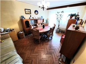 Apartament de vanzare in Alba Iulia - 3 camere - 70 mp - zona Cetate