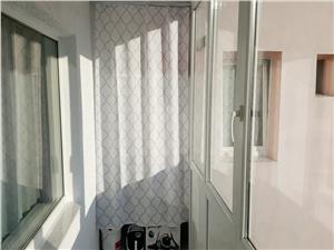 Apartament de inchiriat in Sibiu - 3 camere si balcon - zona Strand