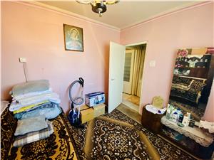 Apartament de vanzare in Sibiu - 3 camere si balcon - Zona Hipodrom I