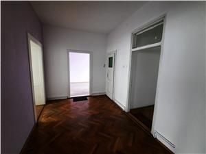Apartament de vanzare in Sibiu - 3 camere - 98 mp - B-dul Victoriei