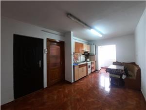 Apartament de vanzare in Sebes - 2 camere - Zona Centrala