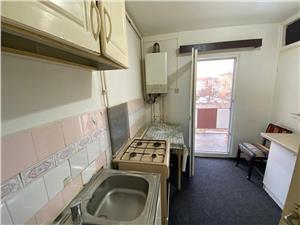 Apartament de inchiriat in Sibiu - 2 camere si balcon - V. Aaron