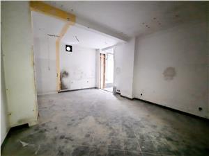 Commercial space for rent in Sibiu - showcase - V. Aurie area