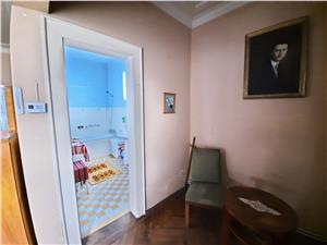 Apartament de vanzare in Sibiu - la casa, 200 mp - central - Dealului