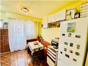 Apartament de vanzare in Sibiu -4 camere, balcon inchis -Zona Centrala
