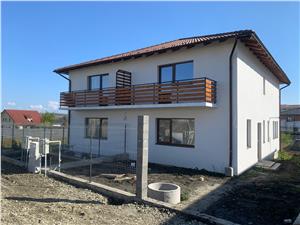 Haus zum Verkauf in Sibiu - Duplex-Typ - Hof, Terrasse - Cisnadie