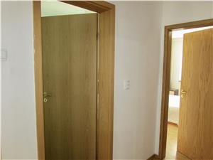 Apartament 4 camere de inchiriat in Sibiu, 2 bai, 2 balcoane, etaj 2