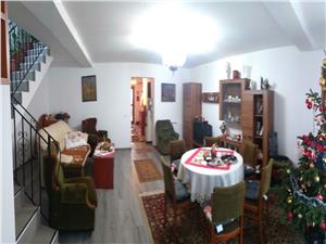 Casa de vanzare Sibiu, zona linistita, curte 150 mp