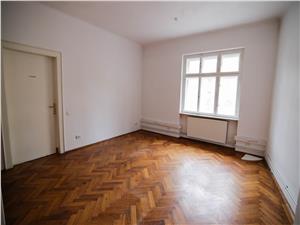 Apartament ultracentral de inchiriat in Sibiu - 106mp utili
