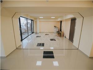 Commercial space for sale in Sibiu - suitable for investment - Doamna
