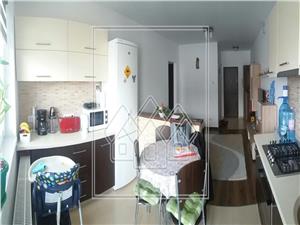 Apartament de vanzare Sibiu - 3 camere - decomandat cu gradina
