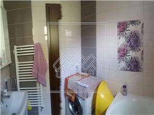 Apartament de vanzare Sibiu - 3 camere - decomandat cu gradina