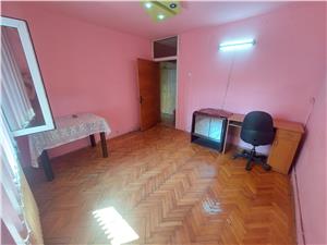 Apartament de vanzare in Sibiu - 3 camere - decomandat - zona Garii