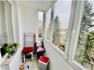 Apartment for sale in Sibiu - 3 rooms and balcony - Rahovei area