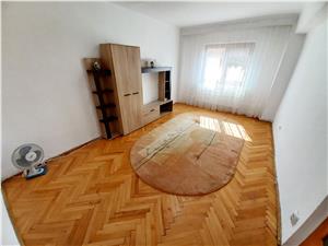 Apartment for rent in Alba Iulia - 2 rooms - parking space - Cetate ar