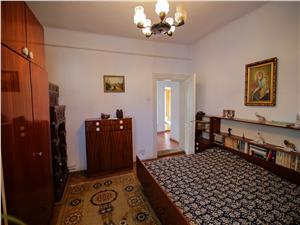 Casa de vanzare in Sibiu - zona Calea Dumbravii - teren 1000mp