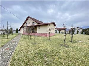 Haus zum Verkauf in Alba Iulia - 400 qm - 2 Garagen - Cetate-Bereich