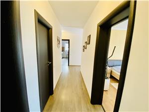 Apartament de vanzare in Sibiu - 3 camere, 2 bai si 2 balcoane -