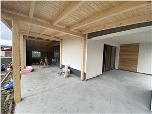 Spatiu comercial/ de birouri in Sibiu - intabulat - garaj, 2 parcari