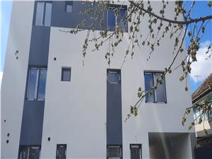 Vila cu 3 apartamente de vanzare in Sibiu - finisaje de lux