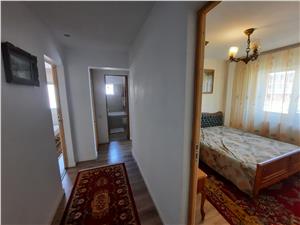 Apartament de vanzare in Sibiu - 4 camere, decomandat -Bdul M. Viteazu