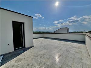 Moderne Neubau-DHH mit Dachterrasse und herrlichem Bergblick