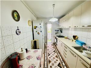 Apartment for sale in Sibiu - 3 rooms, balcony and cellar - Valea Auri