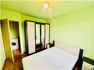 Apartament de vanzare in Sibiu-3 camere, balcon si pivnita-Hipodrom
