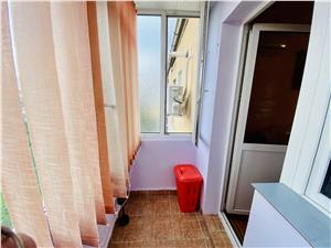 Apartament de vanzare in Sibiu-3 camere, balcon si pivnita-Hipodrom