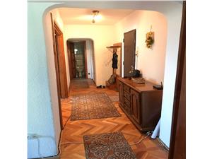 Apartament 3 camere de vanzare in Sibiu - Spatios - Parcul Sub Arini