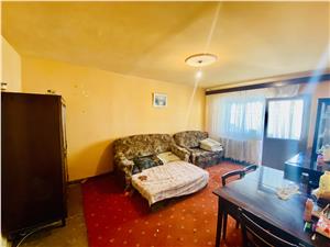 Apartament de vanzare in Sibiu - 4 camere si 2 balcoane - Zona Compa