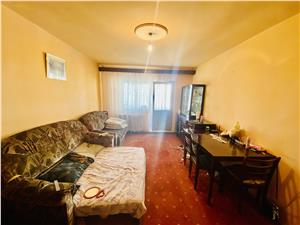 Apartament de vanzare in Sibiu - 4 camere si 2 balcoane - Zona Compa