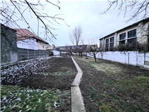 Casa de vanzare in Alba Iulia - 1040 mp teren - zona Centrala