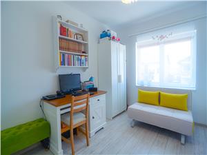 Apartament de vanzare in Sibiu, 3 camere, etaj intermediar