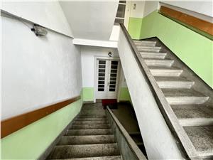 Apartament de vanzare in Sibiu - 4 camere si gradina - Calea Poplacii