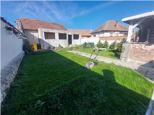 Casa de vanzare in Sibiu - 2 camere - teren si filigorie - Turnisor