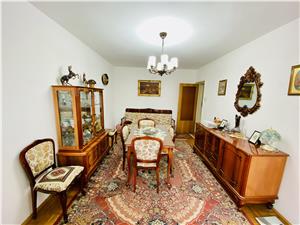 Apartament 3 camere de vanzare in Sibiu - et. intermediar, Strand
