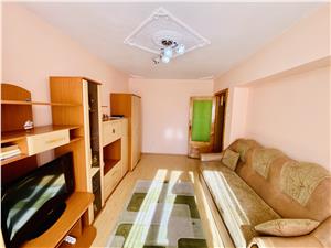 Apartment for sale in Sibiu - 2 rooms, balcony and cellar -V. Aaron