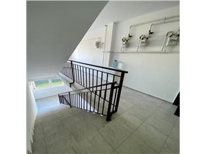 Apartament de vanzare in Sibiu - 3 camere cu pod, balcon si parcare