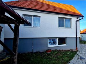 Casa de vanzare in Sibiu - 3 camere, teren 1004 mp - Cisnadie