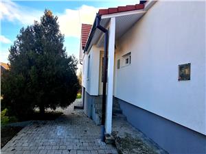 House for sale in Sibiu - 3 rooms, with land 1004 sq m - Cisnadie