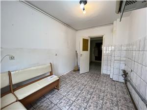 Apartament de vanzare in SIbiu - 3 camere, decomandat - zona Siretului