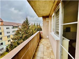 Apartament de vanzare in Sibiu -3 camere, balcon - zona Mihai Viteazu
