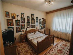 Casa individuala de vanzare in Sibiu - zona Piata Cluj - deosebita
