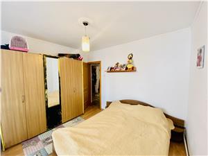 Apartament de vanzare in Sibiu - 3 camere, 2 bai, balcon - Turnisor