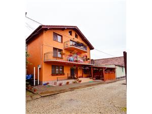 Casa de vanzare in Sibiu - 4 camere spatioase - curte comuna