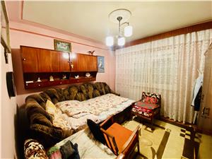 Apartament de vanzare in Sibiu - 3 camere,2 bai, pivnita - Siretului